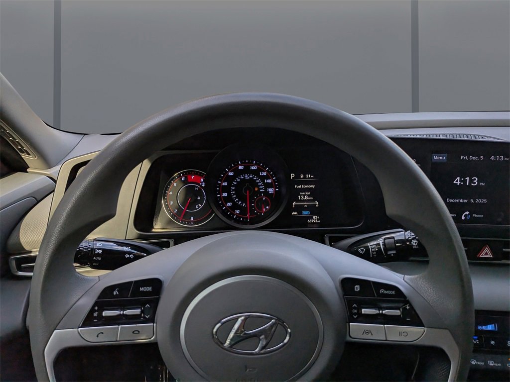 Used 2022 Hyundai Elantra SEL image 27