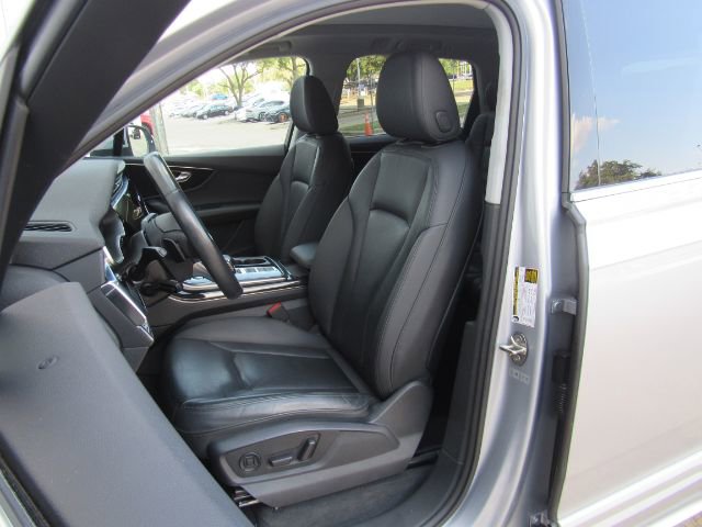 Used 2022 Audi Q7 3.0T Premium w/ Convenience Package image 6