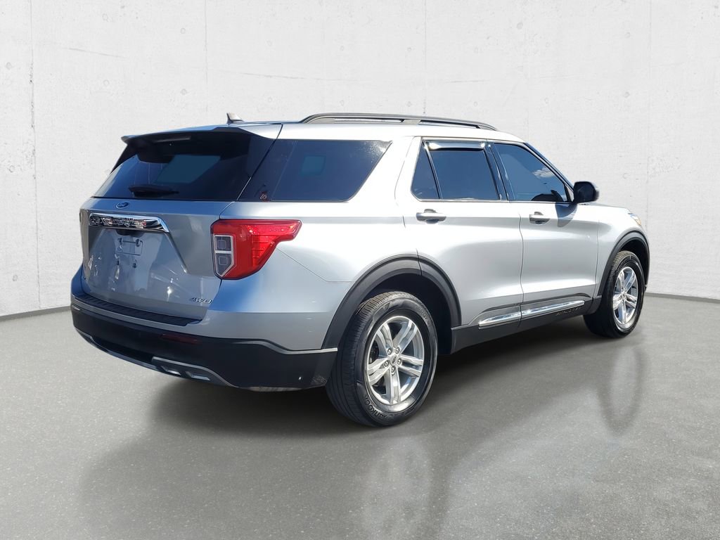 Certified 2023 Ford Explorer XLT w/ Equipment Group 202A image 7