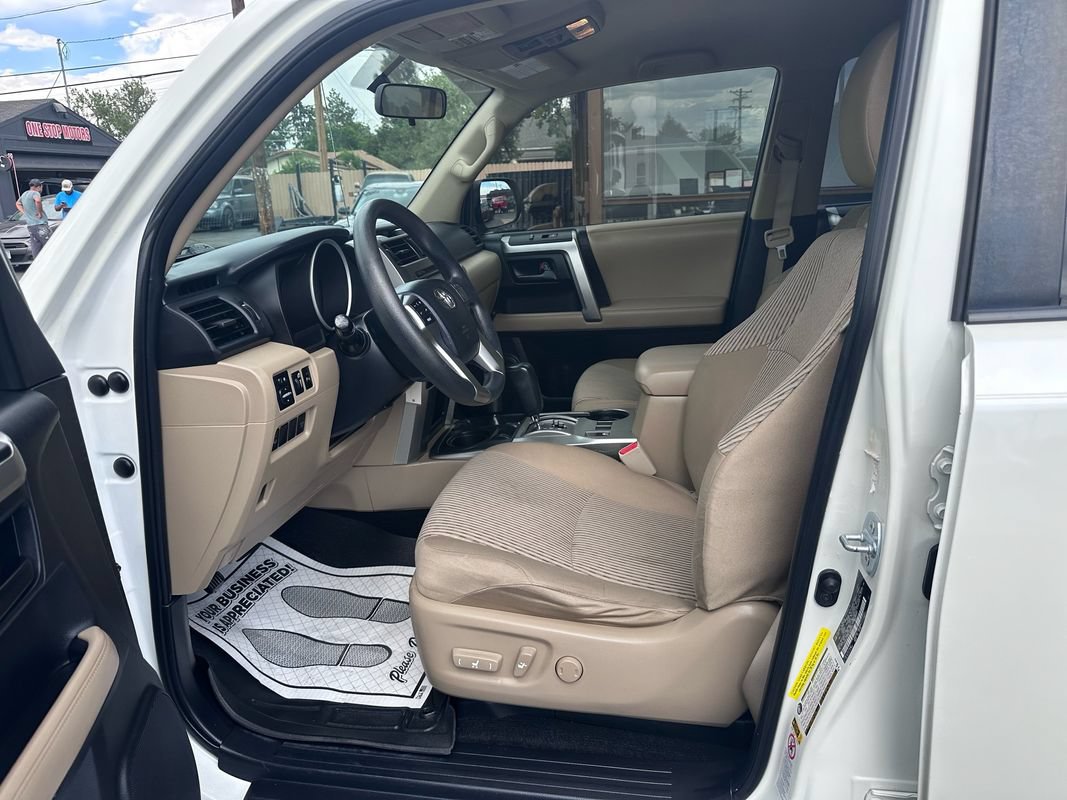 Used 2012 Toyota 4Runner SR5 AWD/4WD image 7