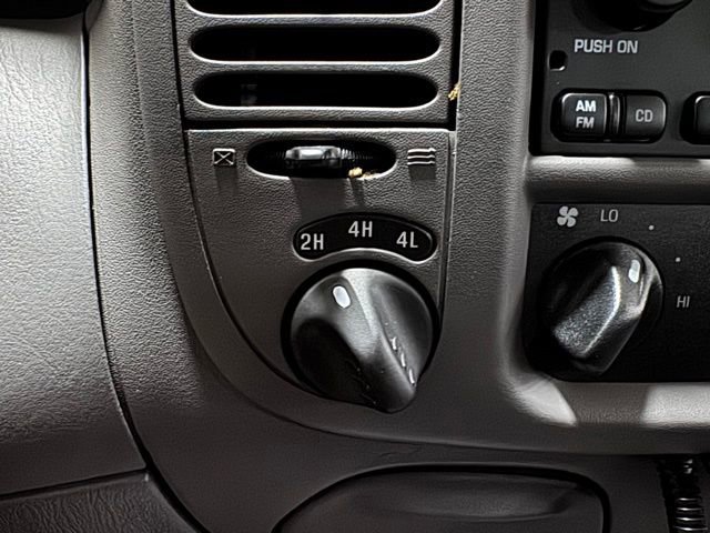 Used 2003 Ford F150 XLT AWD/4WD image 21