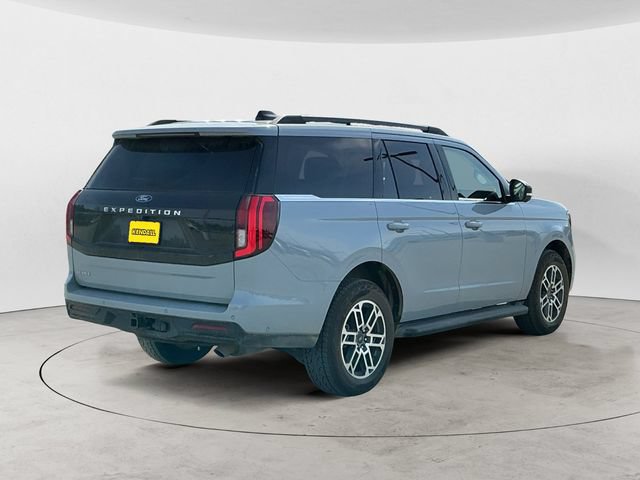 Certified 2025 Ford Expedition Active AWD/4WD image 5
