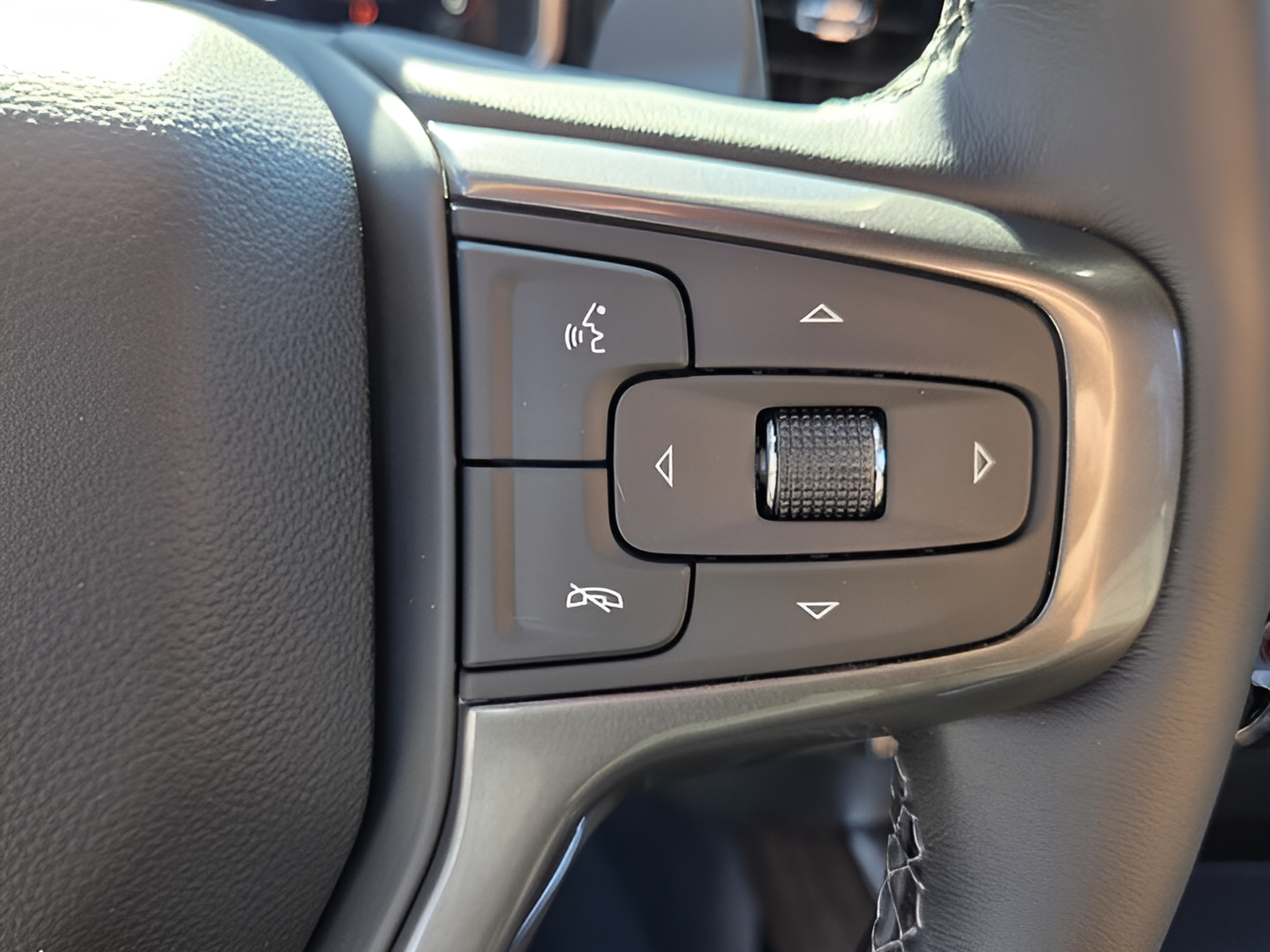New 2026 Chevrolet Silverado 1500 High Country w/ Technology Package AWD/4WD image 26