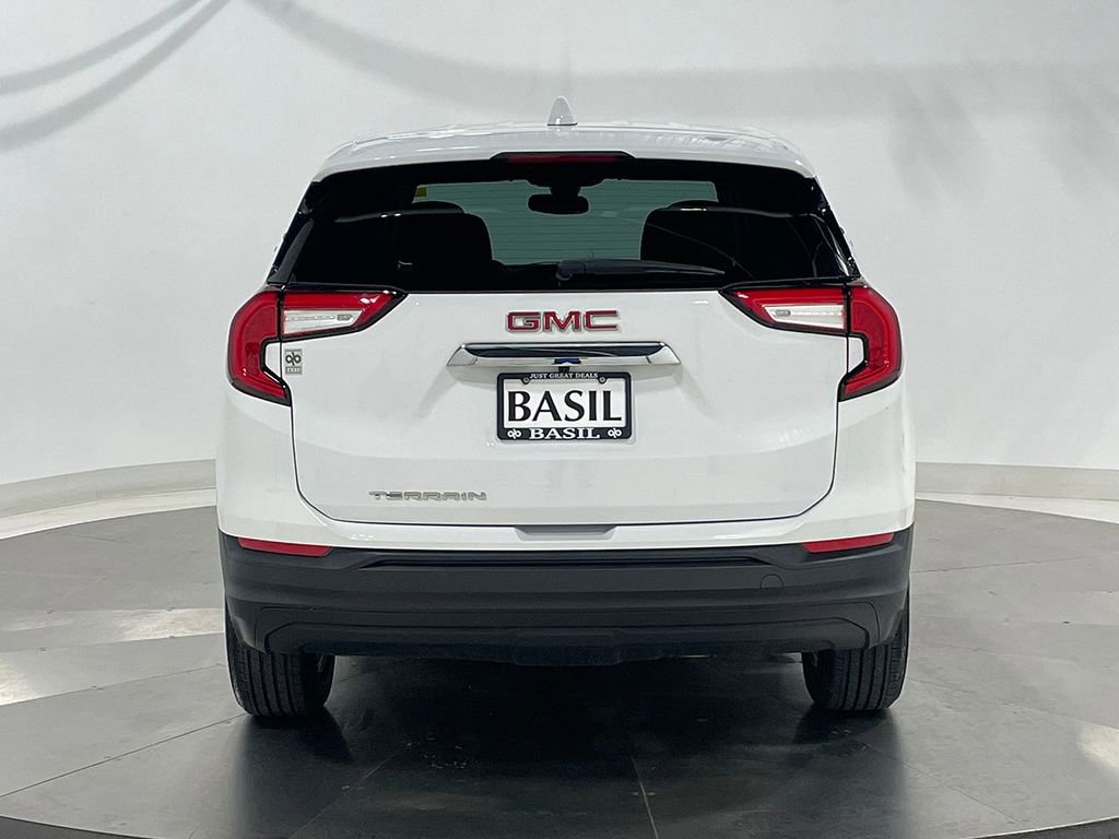 Used 2023 GMC Terrain SLE FWD image 12