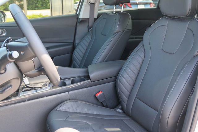 New 2026 Hyundai Elantra Limited FWD image 12