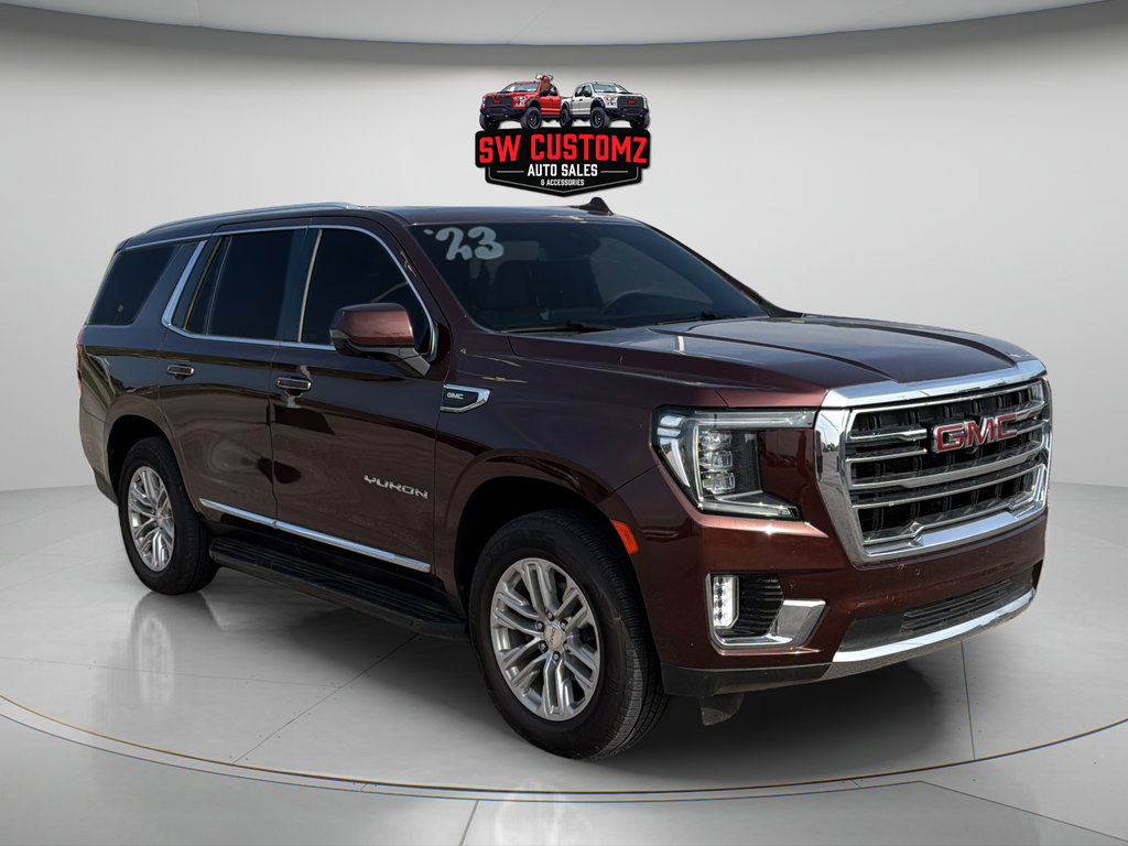 Used 2023 GMC Yukon SLT w/ SLT Premium Package AWD/4WD image 1