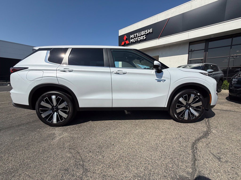 New 2026 Mitsubishi Outlander SE AWD/4WD image 15