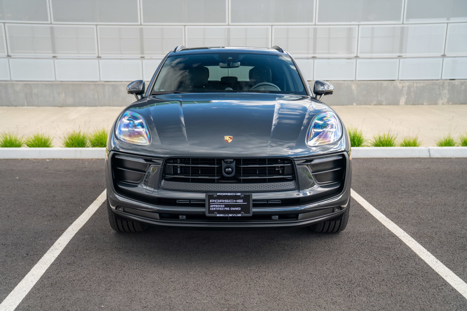 Certified 2026 Porsche Macan AWD/4WD image 6