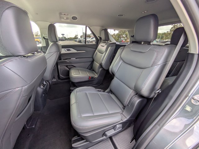 Certified 2026 Ford Explorer Active w/ Active Comfort Package RWD image 14