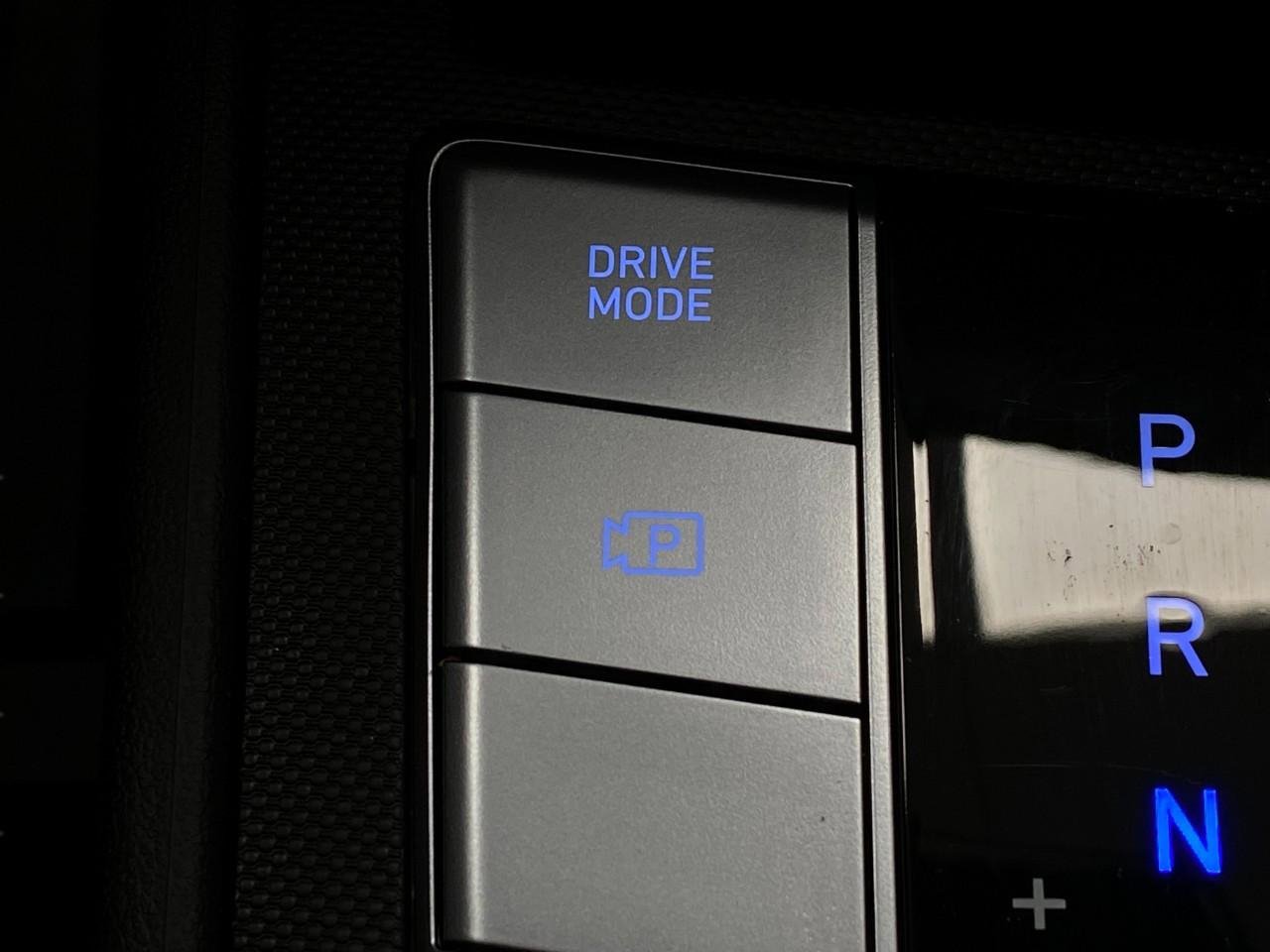 Certified 2023 Hyundai Elantra SEL w/ Preferred Accessory Package image 26