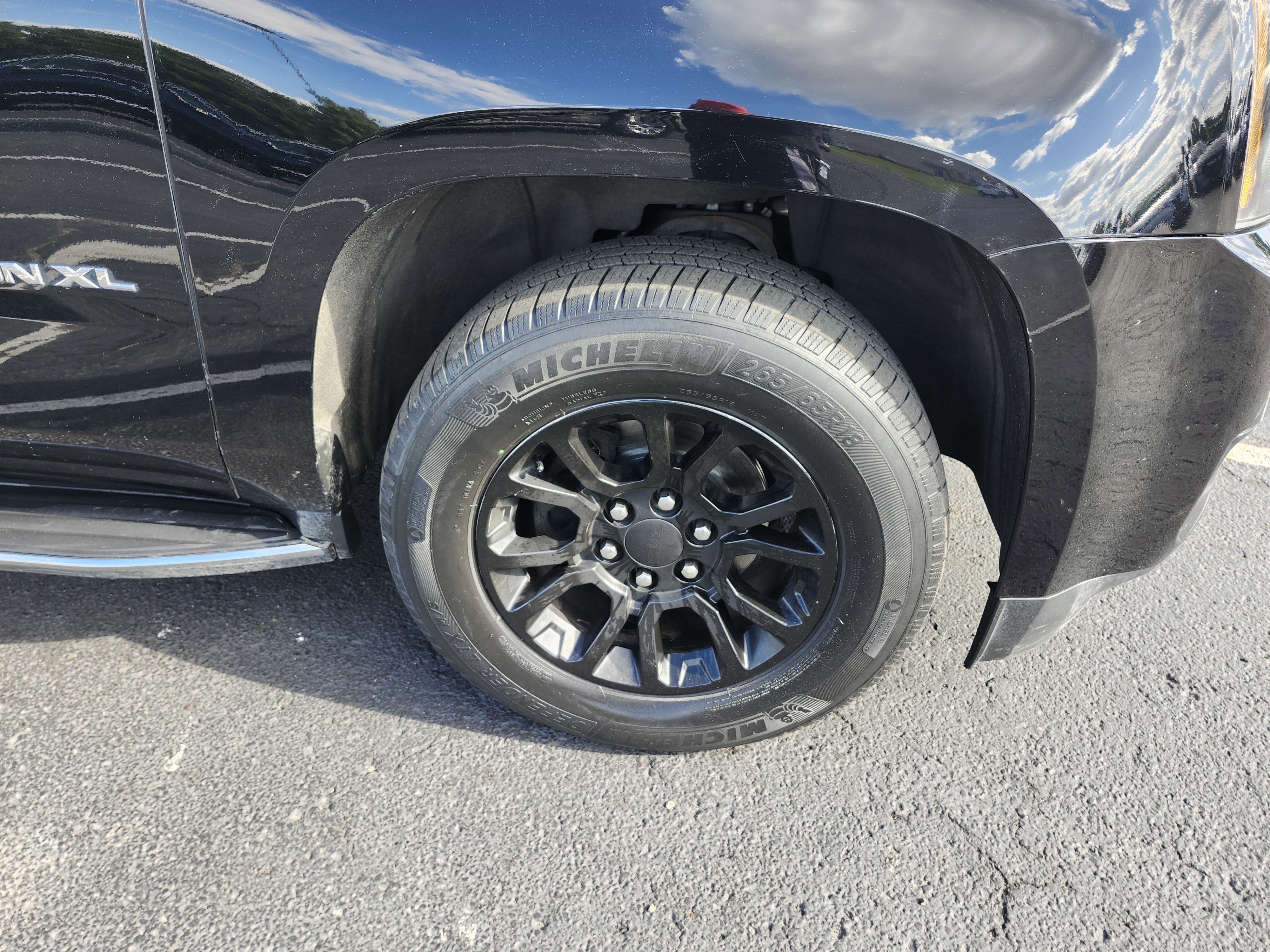 Used 2019 GMC Yukon XL SLT AWD/4WD image 12