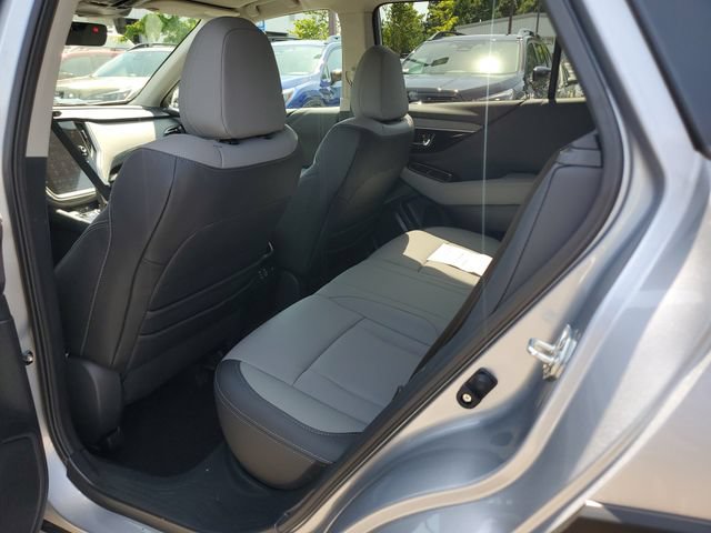 Certified 2025 Subaru Outback Limited AWD/4WD image 14