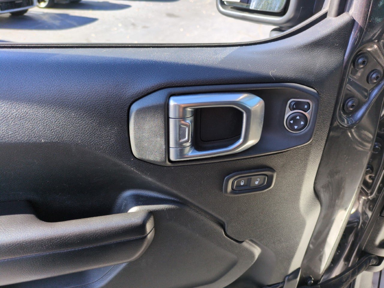 Used 2021 Jeep Gladiator Sport AWD/4WD image 11