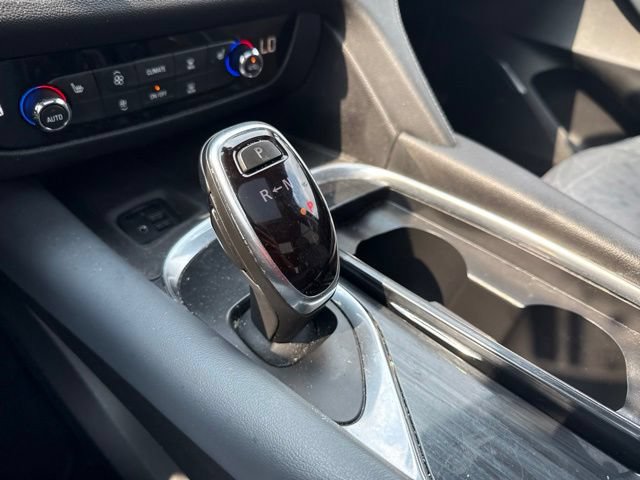 Used 2021 Buick Enclave Essence w/ Sound and Sites Package AWD/4WD image 18