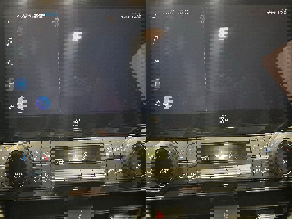 Used 2025 Toyota Grand Highlander AWD image 35