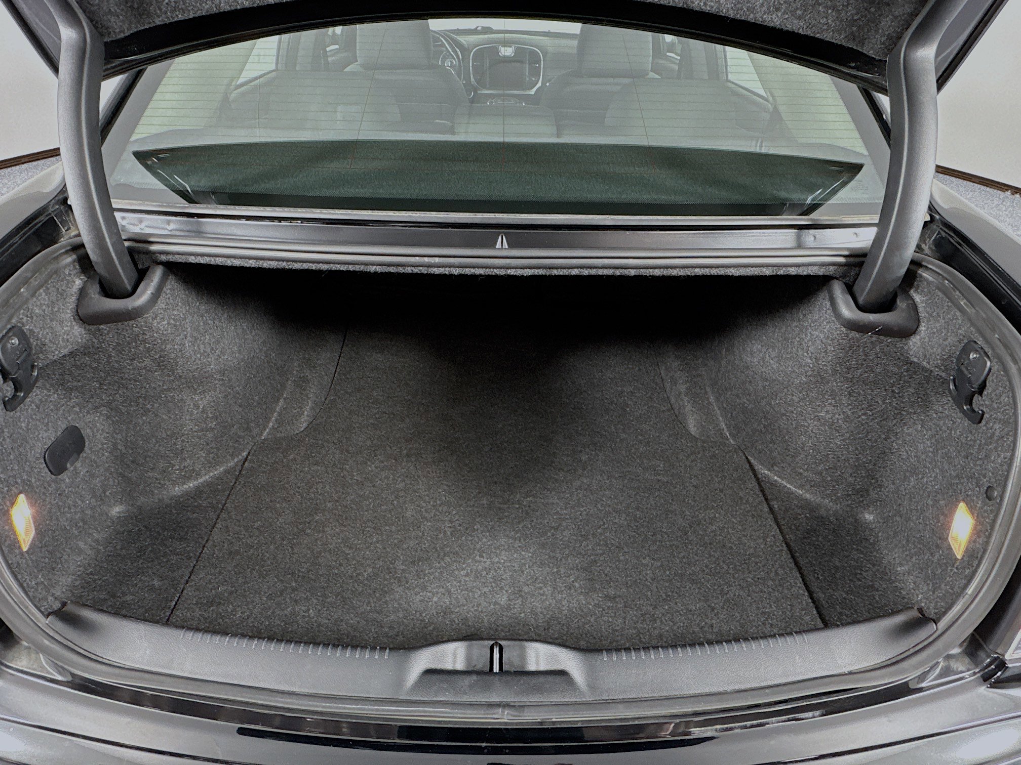 Used 2021 Chrysler 300 Touring w/ Sport Appearance Package RWD image 25