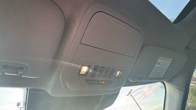 Used 2023 Ford Explorer XLT w/ Equipment Group 202A AWD/4WD image 28