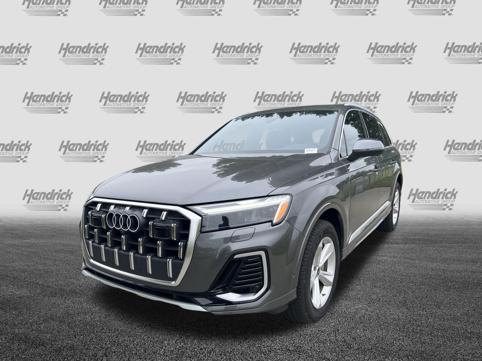 Used 2025 Audi Q7 2.0T Premium w/ Convenience Package AWD/4WD image 6