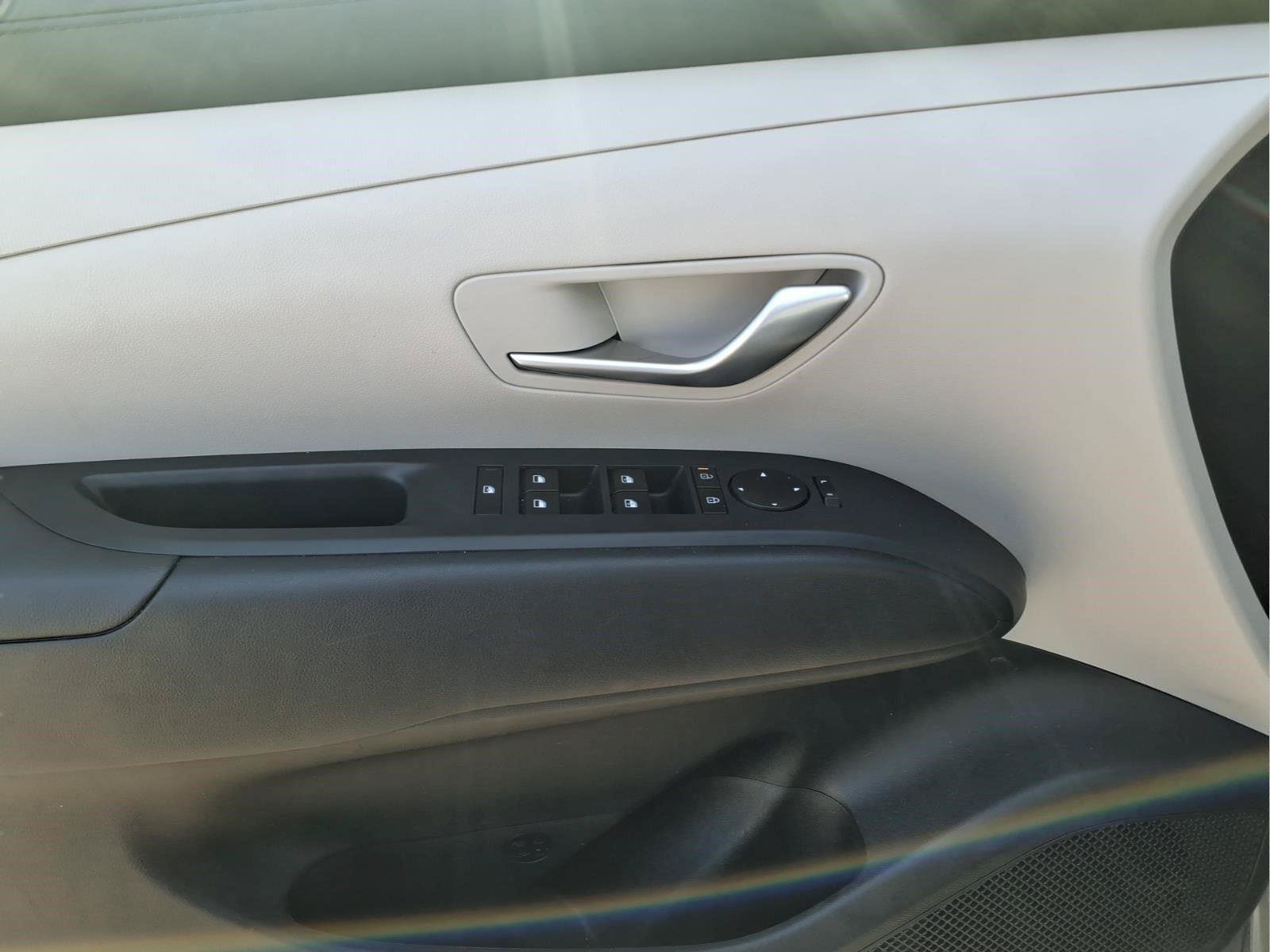Used 2025 Hyundai Tucson SEL FWD image 16
