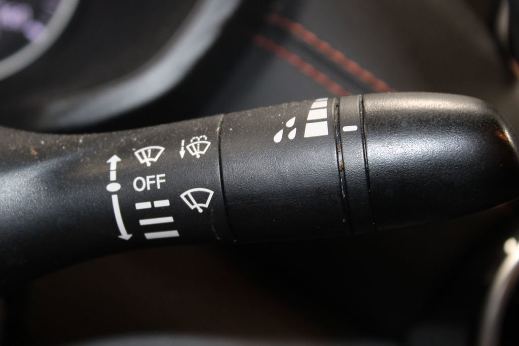 Used 2021 Nissan Sentra SR w/ SR Premium Package image 24