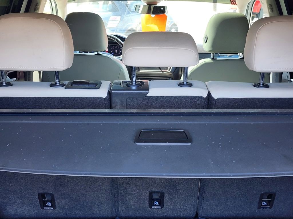 Used 2019 Volkswagen Tiguan SEL Premium image 9