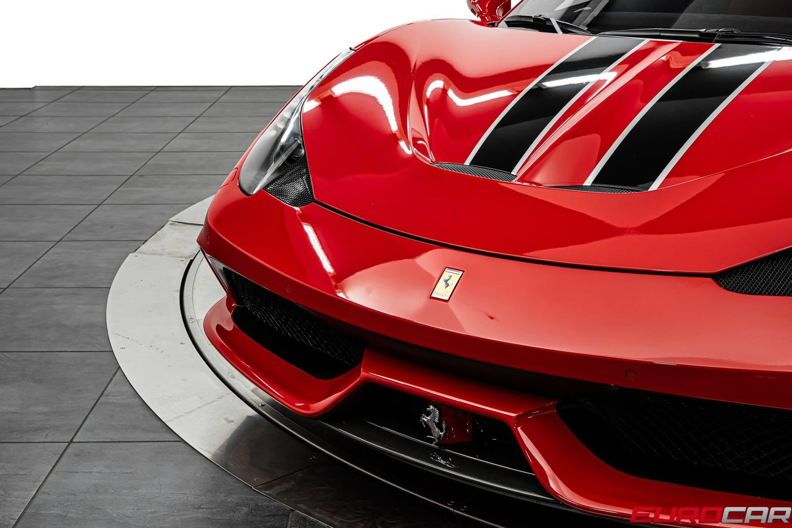 Used 2015 Ferrari 458 Speciale Coupe RWD image 13
