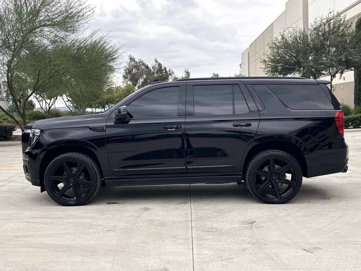 Used 2021 GMC Yukon Denali w/ Denali Premium Package image 6