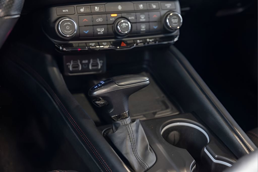 Used 2022 Dodge Durango R/T w/ Blacktop Package AWD/4WD image 36
