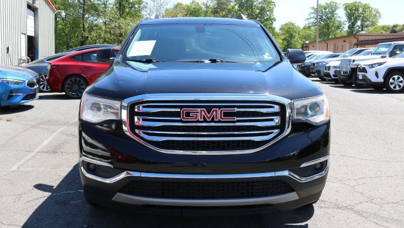 Used 2019 GMC Acadia SLT w/ LPO, Cargo Package FWD image 2