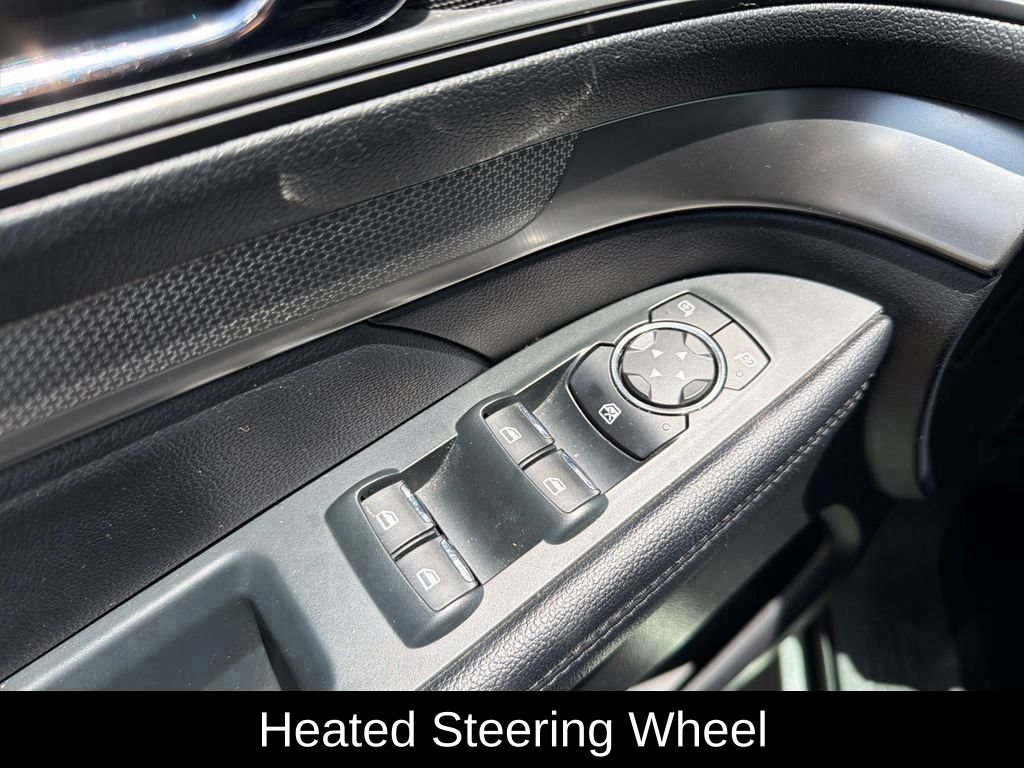 Used 2019 Ford Explorer XLT w/ Equipment Group 202A FWD image 8