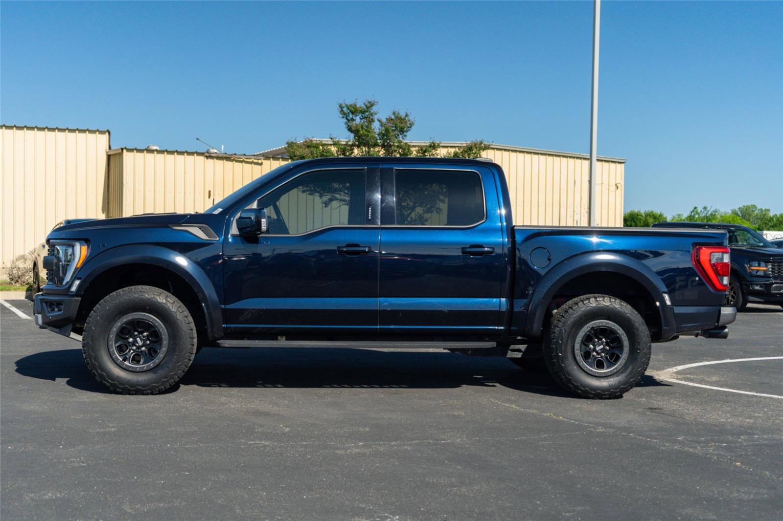 Used 2022 Ford F150 Raptor w/ Equipment Group 801A High AWD/4WD image 7