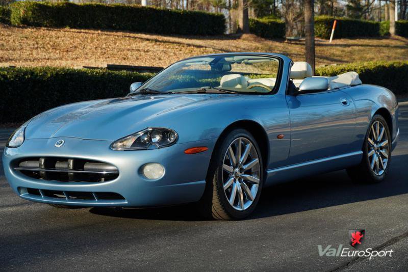 Used 2006 Jaguar XK8 Convertible image 24