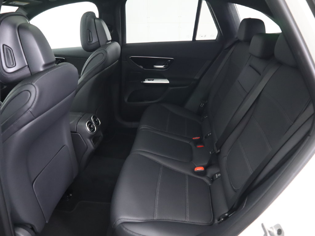 Certified 2026 Mercedes-Benz GLC 300 image 22