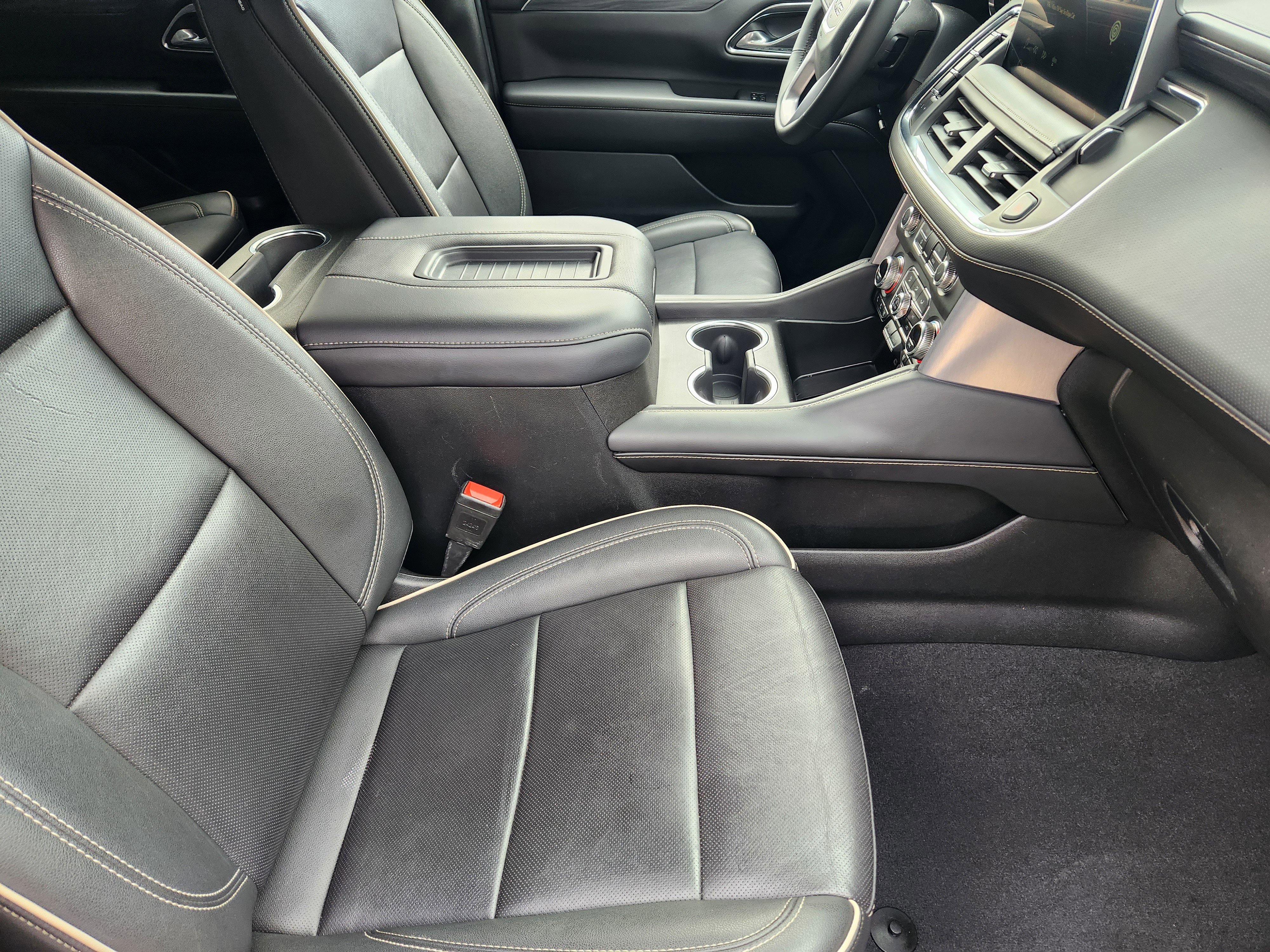 Used 2024 GMC Yukon XL SLT image 14