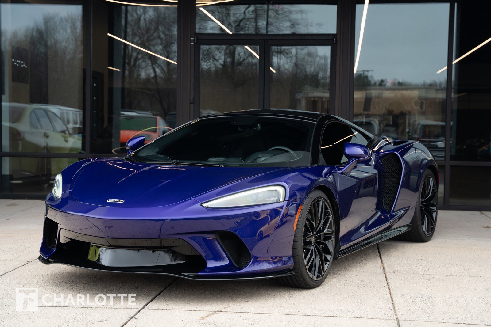 Used 2022 McLaren GT image 9
