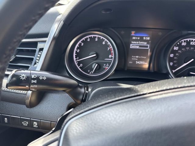 Used 2023 Toyota Camry SE image 32