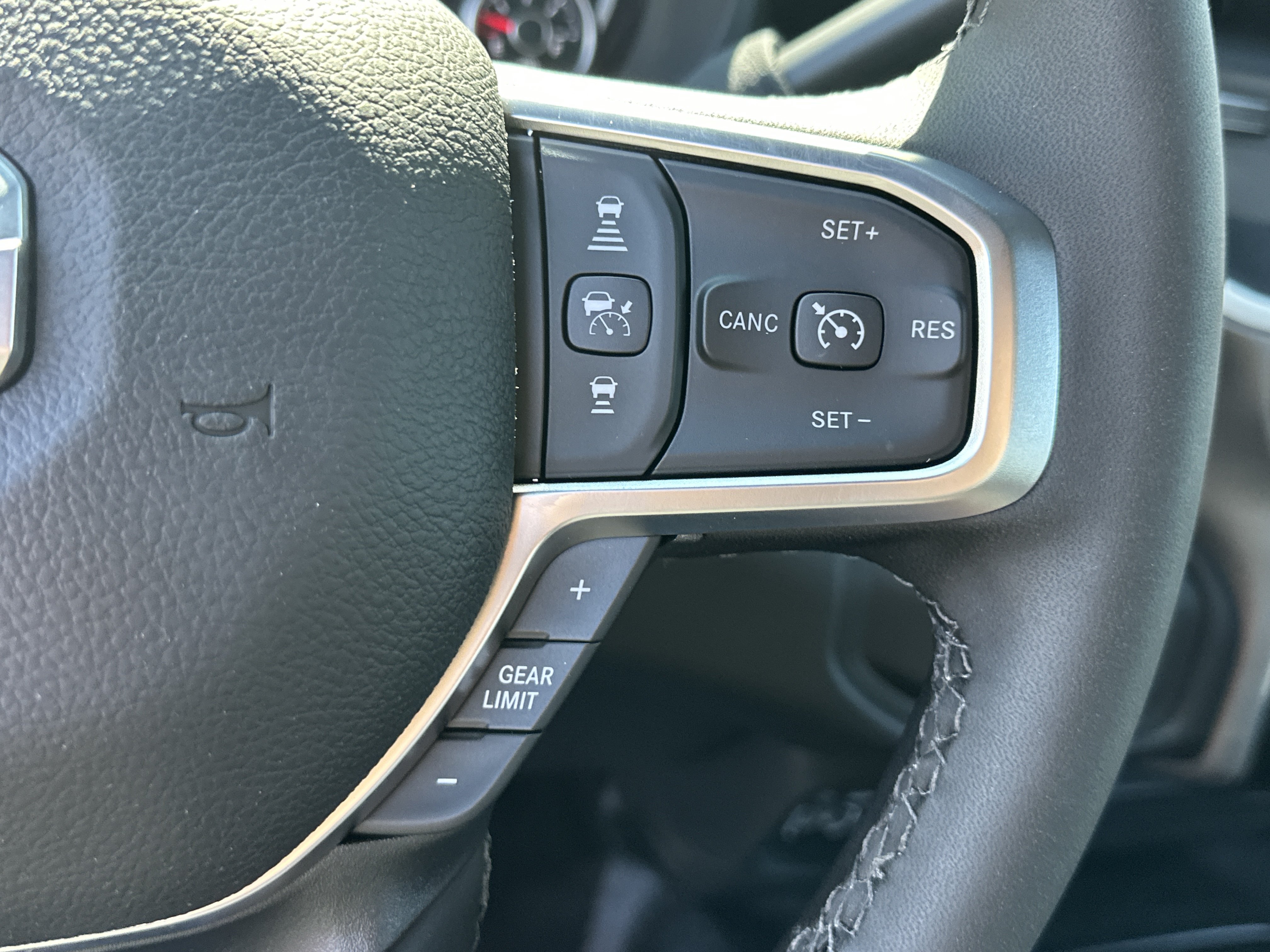 New 2026 RAM 5500 4x4 Regular Cab image 8