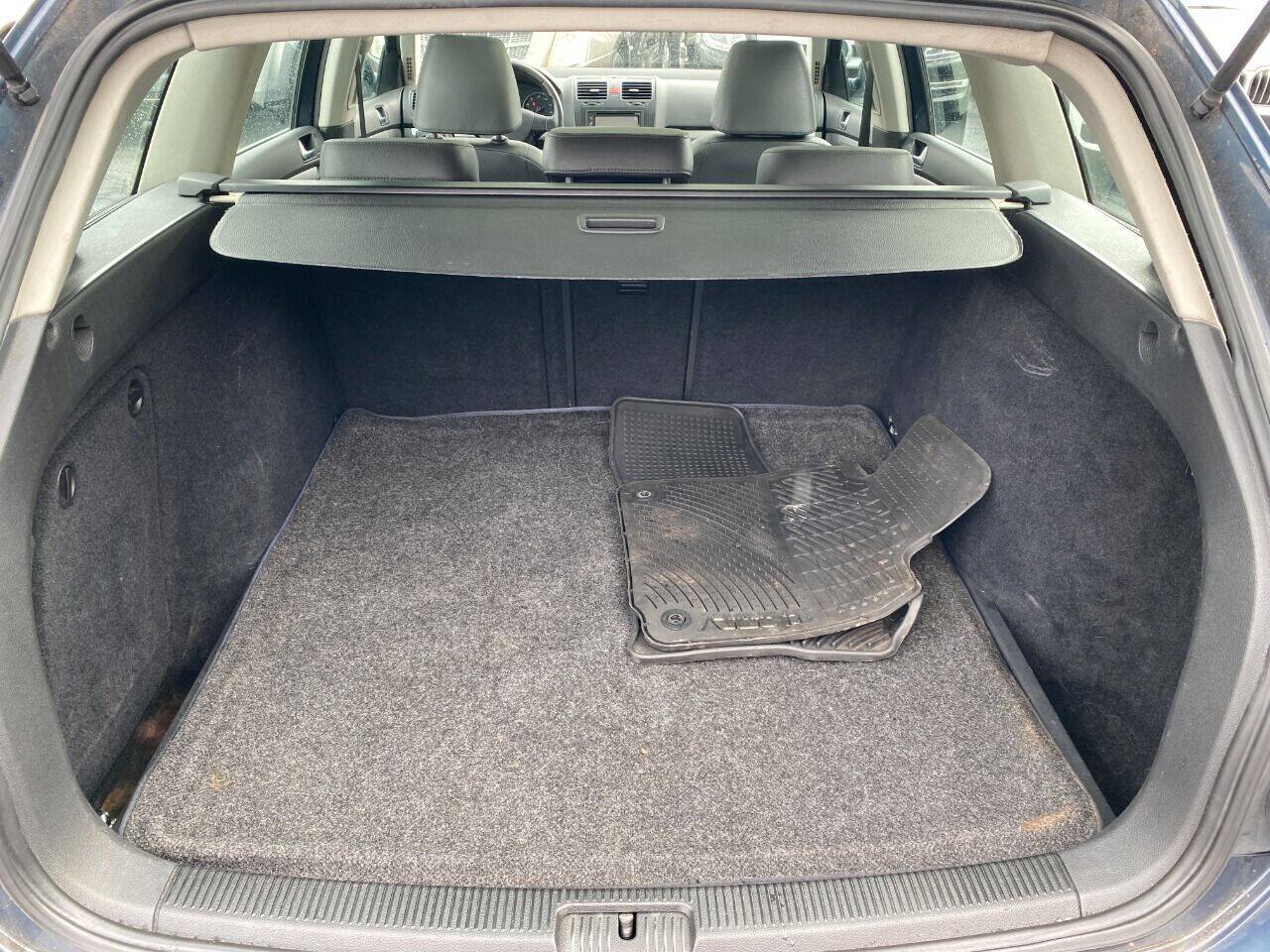 Used 2009 Volkswagen Jetta TDI FWD image 22