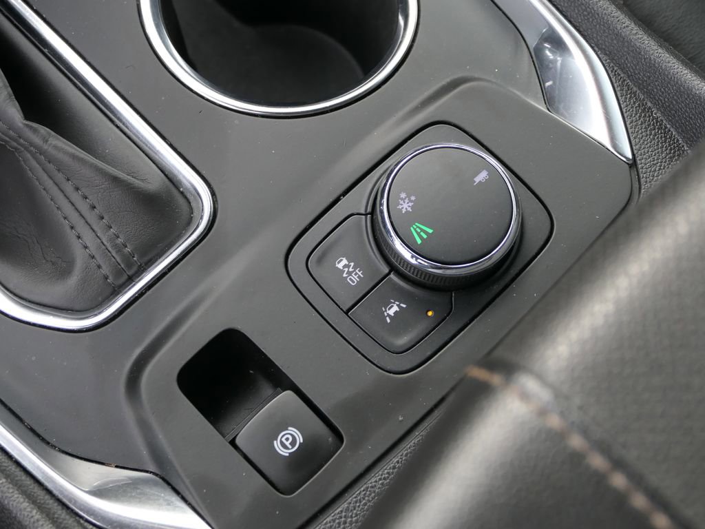 Used 2021 Chevrolet Traverse Premier w/ Redline Edition image 22