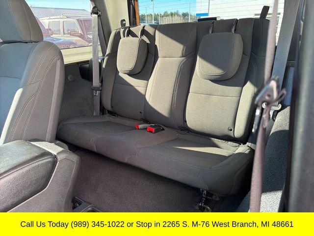 Used 2022 Jeep Wrangler Sport image 27