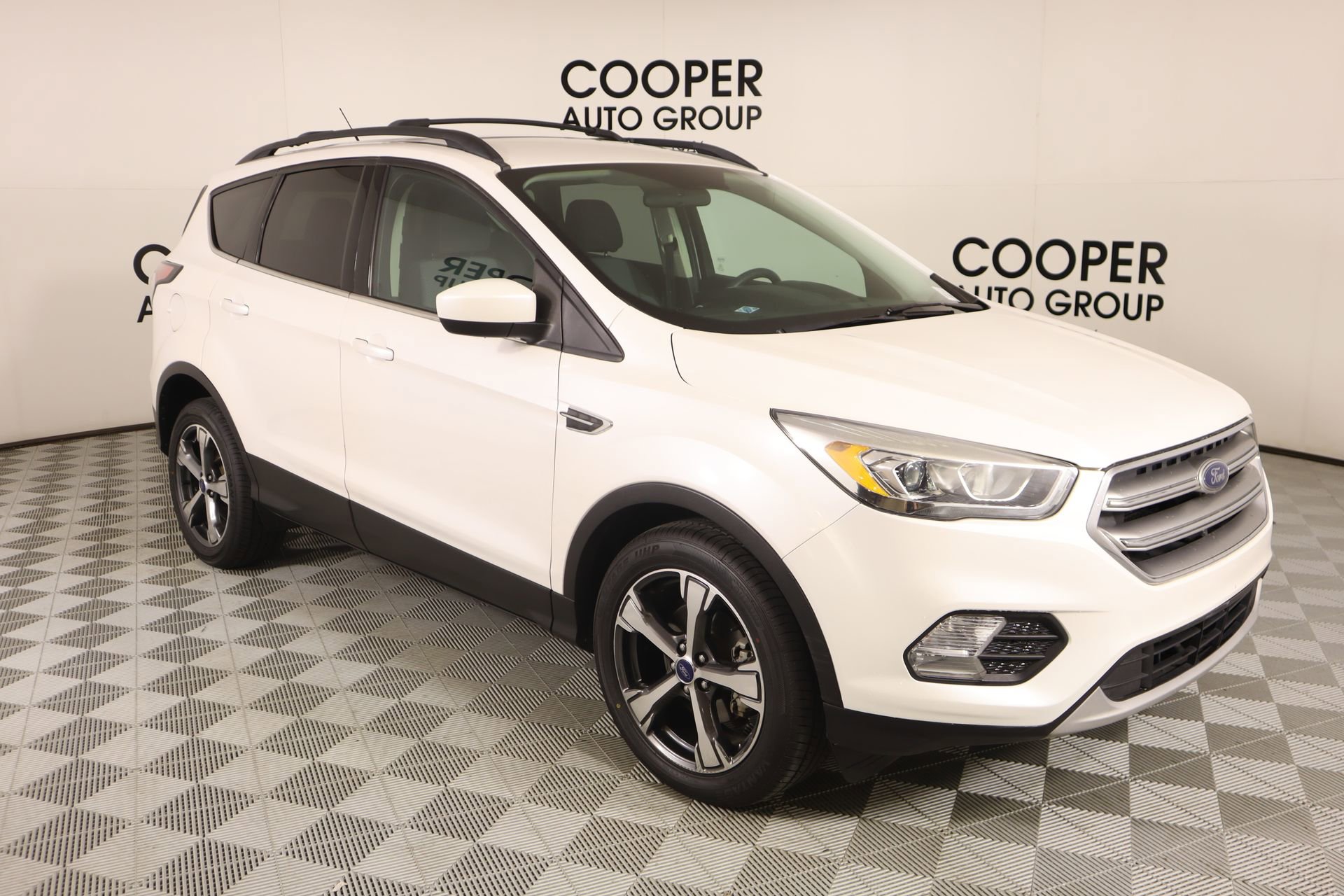 Used 2017 Ford Escape SE w/ Equipment Group 201A video 1
