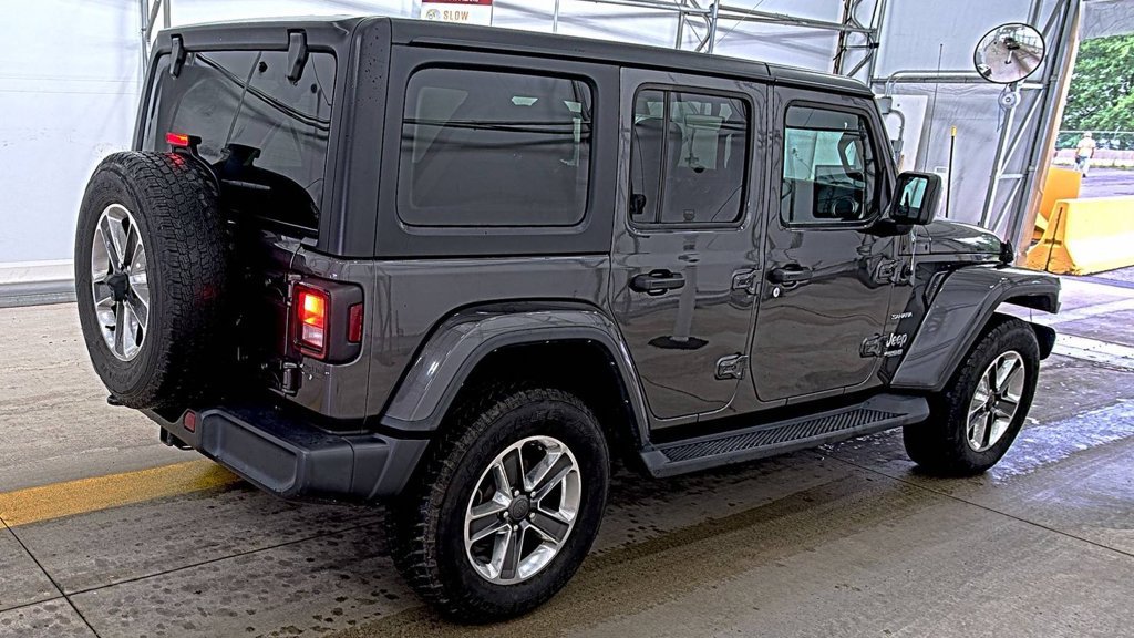 Used 2022 Jeep Wrangler Unlimited Sahara w/ Cold Weather Group AWD/4WD image 2