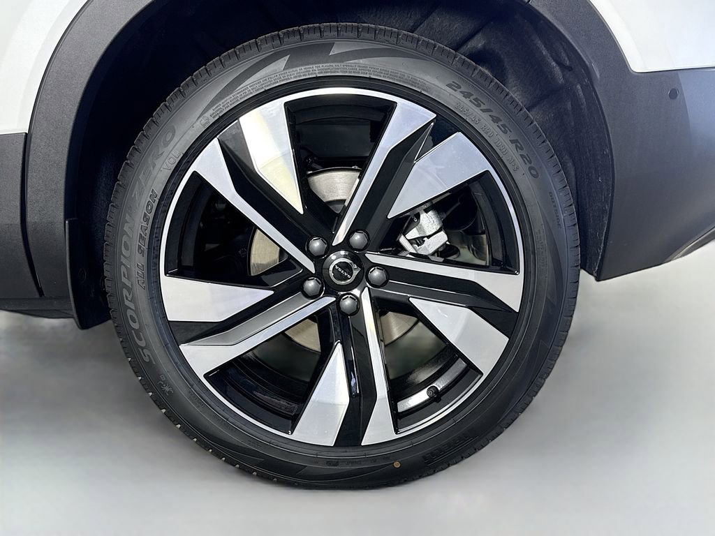 New 2026 Volvo XC40 B5 Ultra w/ Climate Package image 31