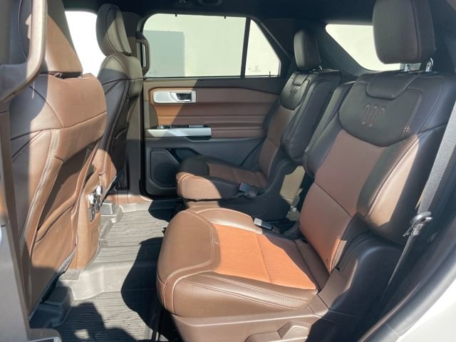Used 2023 Ford Explorer King Ranch w/ Technology Package image 23