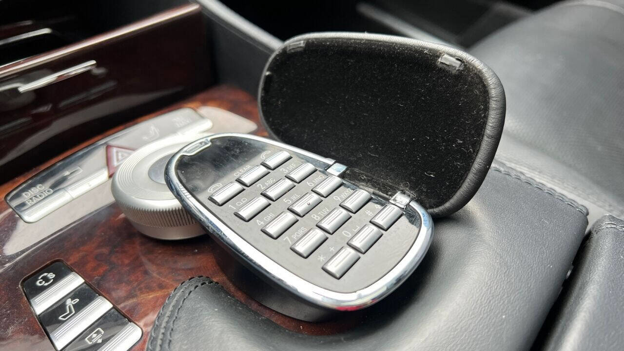 Used 2010 Mercedes-Benz CL 550 CL 550 4MATIC AWD 2dr Coupe image 30