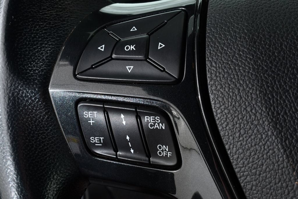 Used 2018 Ford Explorer XLT w/ Equipment Group 202A AWD/4WD image 33