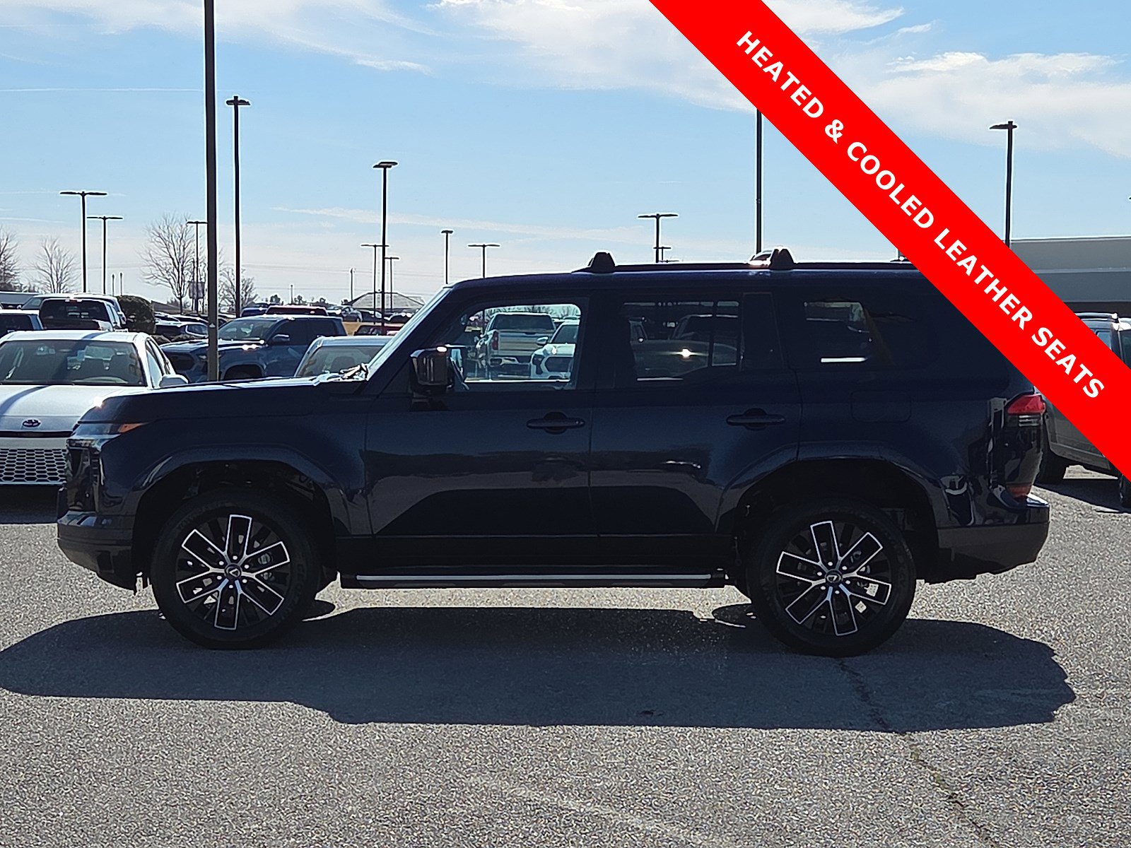 Used 2024 Lexus GX 550 GX 550 Premium+ w/ Accessory Package (Z1) image 3