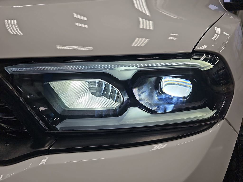 Used 2024 Dodge Durango GT image 31