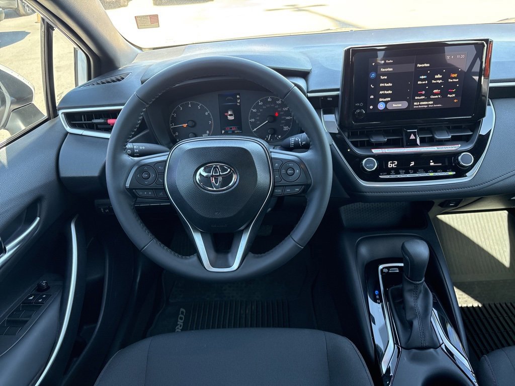 Used 2025 Toyota Corolla SE image 11
