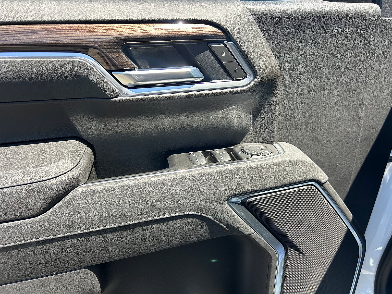 New 2026 Chevrolet Silverado 1500 RST w/ RST Select Package AWD/4WD image 12